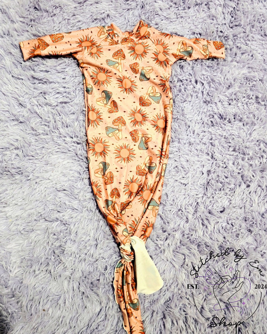 Sunshine Mushie Knotted Gown 0/3m